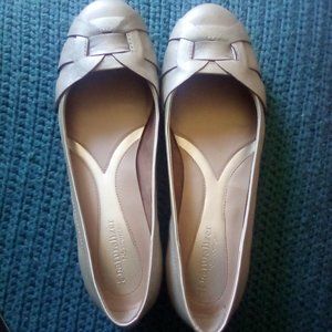 Naturalizer Flats